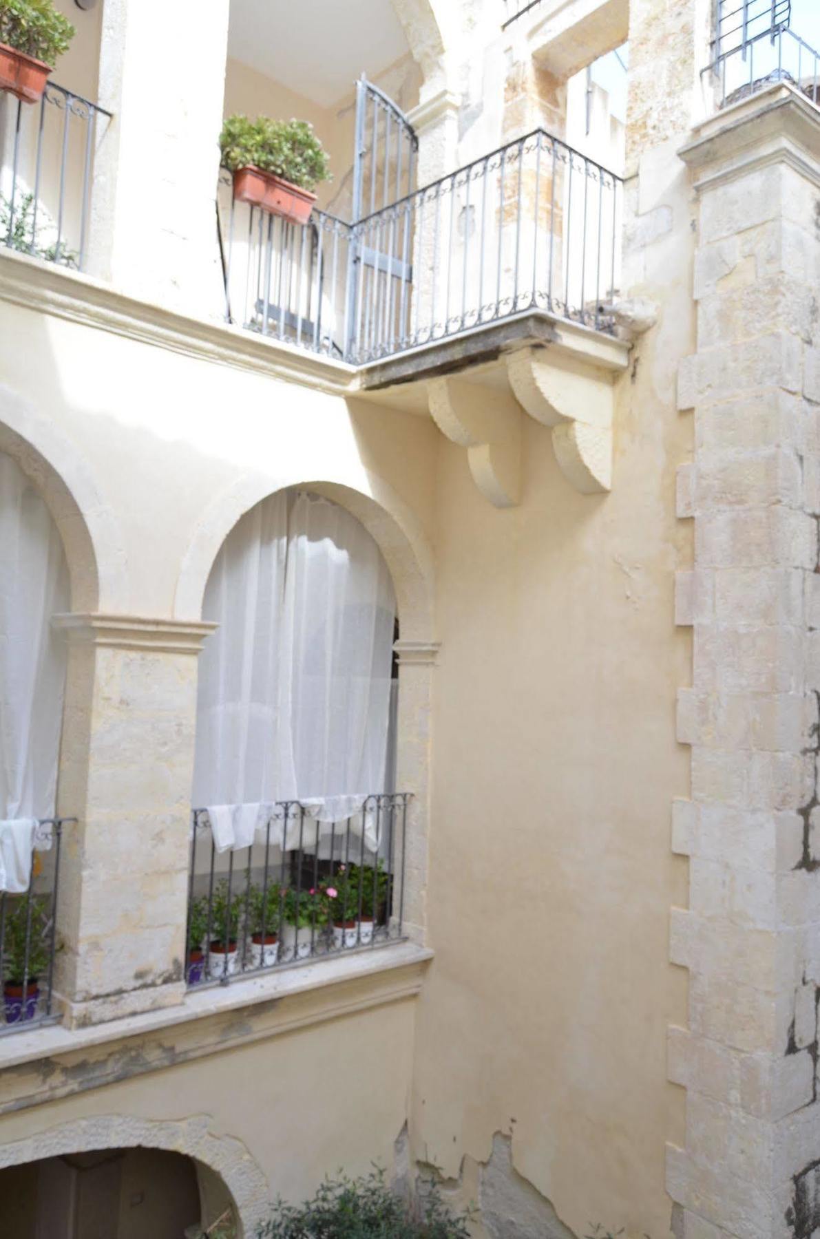 סירקוזה B&B Casa D'Alleri מראה חיצוני תמונה